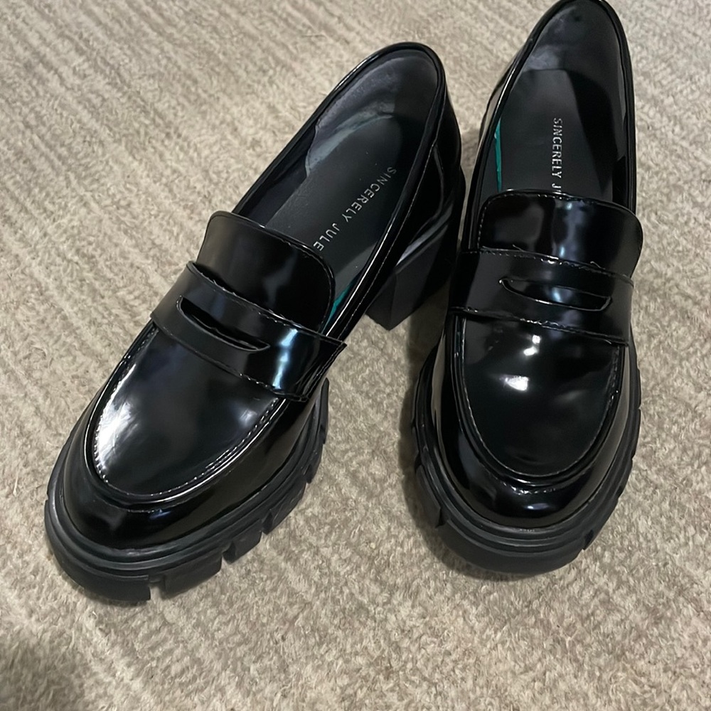 Sincerely Jules penny loafer, women’s size 6 1/2.